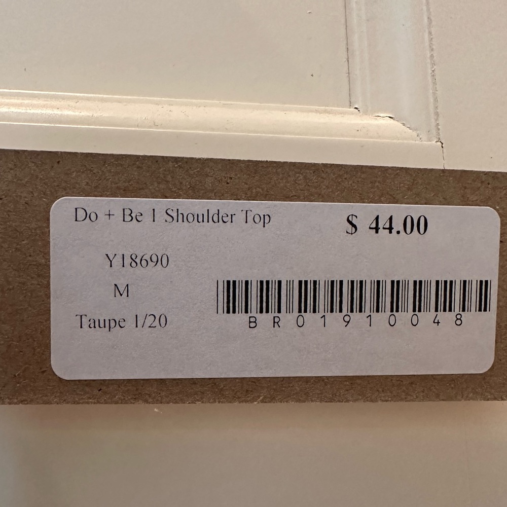 Do + Be One Shoulder Top - Picture 3 of 4